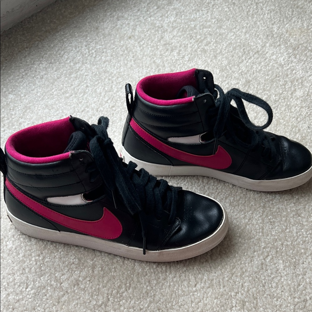 Nike Women's Black and Pink High-Top Sneakers 6